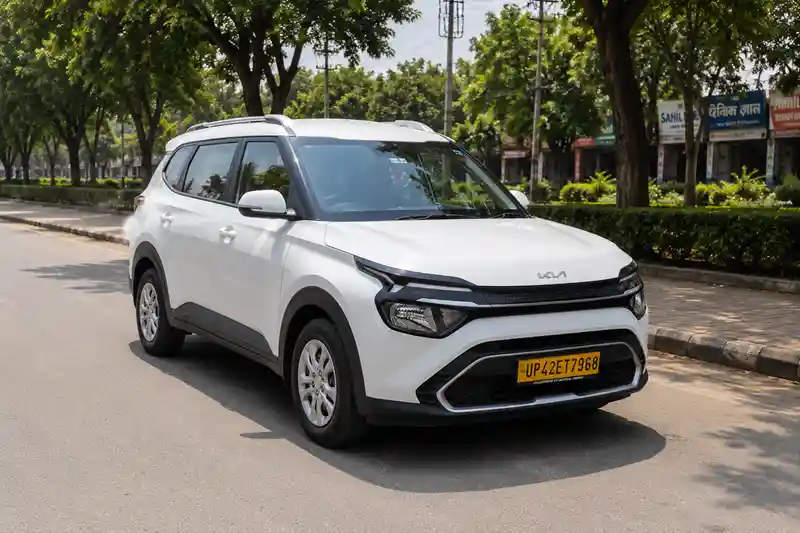 Kia Carens – Awadh Travels